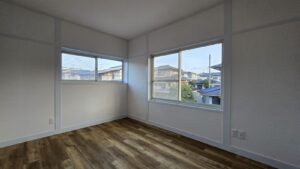 千代2丁目 中古戸建 2面採光の2階洋室