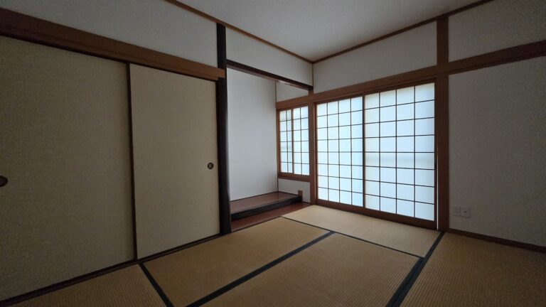千代2丁目 中古戸建 床の間のある和室